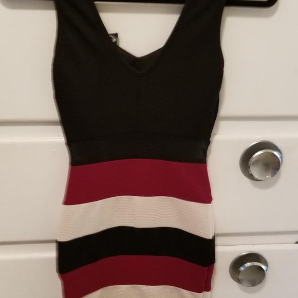 Dress - Picture 2 of 3